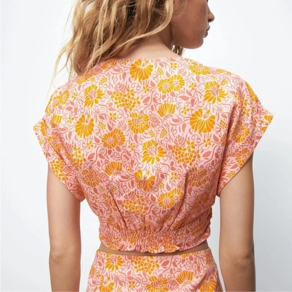 NWOT Zara Twist Front Linen Blend Floral Crop Top - Picture 3 of 9